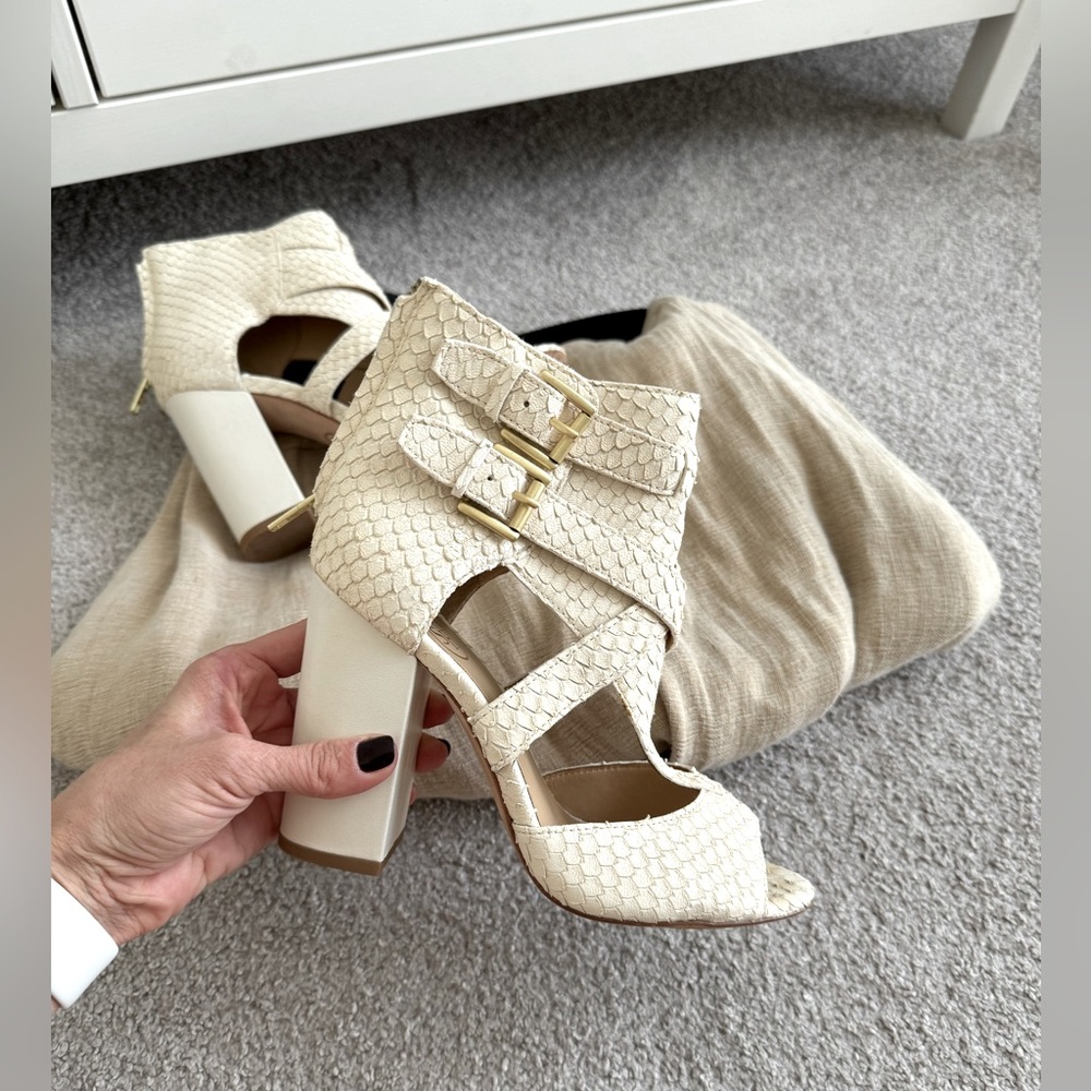 ASH genuine leather SANDALS SIZE EUR 37 US 6